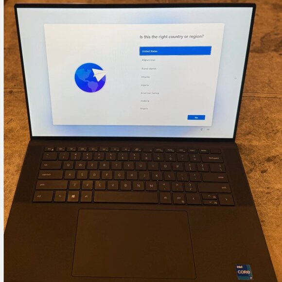 VERY GENTLY USED XPS 15 9510 11th Generation Core 15" Intel Core i7-11800H - Picture 2 of 7